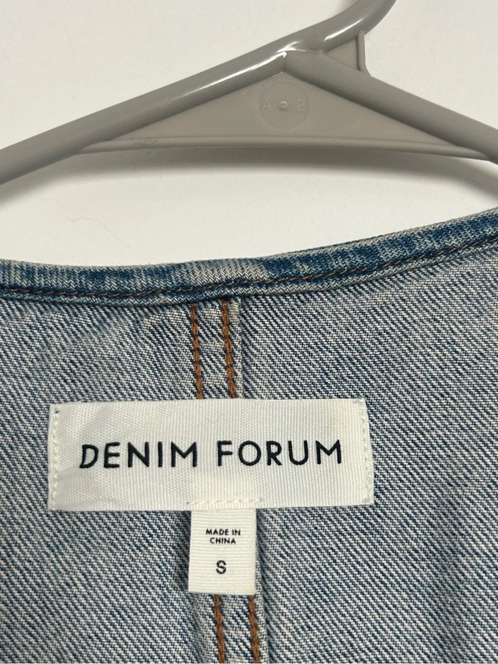 Aritzia Denim Forum The 90's Mia Denim Vest Size S Boho Western Festival Chic - Picture 5 of 13